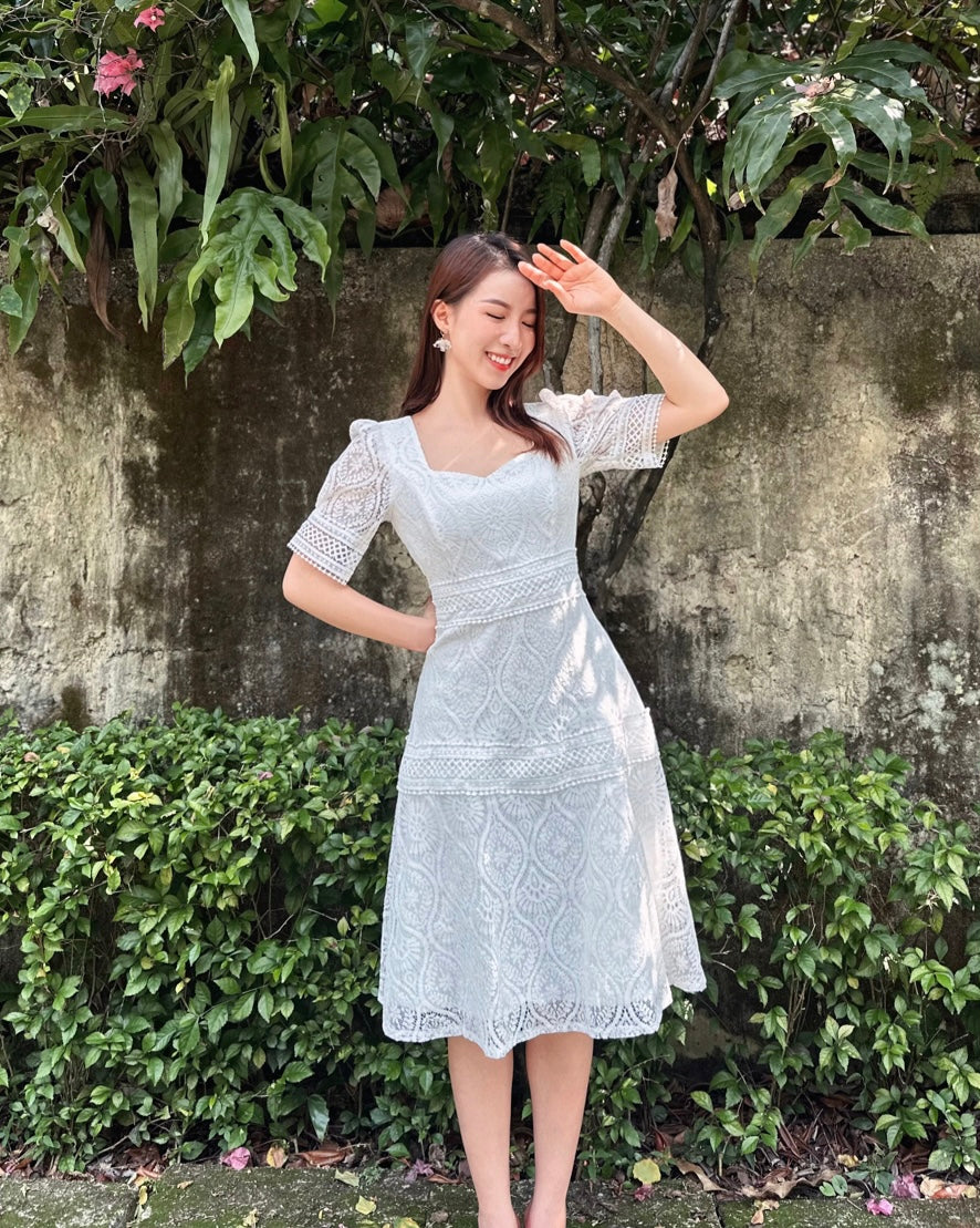 *PLUS SIZE* Crochet Lace Sweetheart Midi Dress WHITE (S-XL)